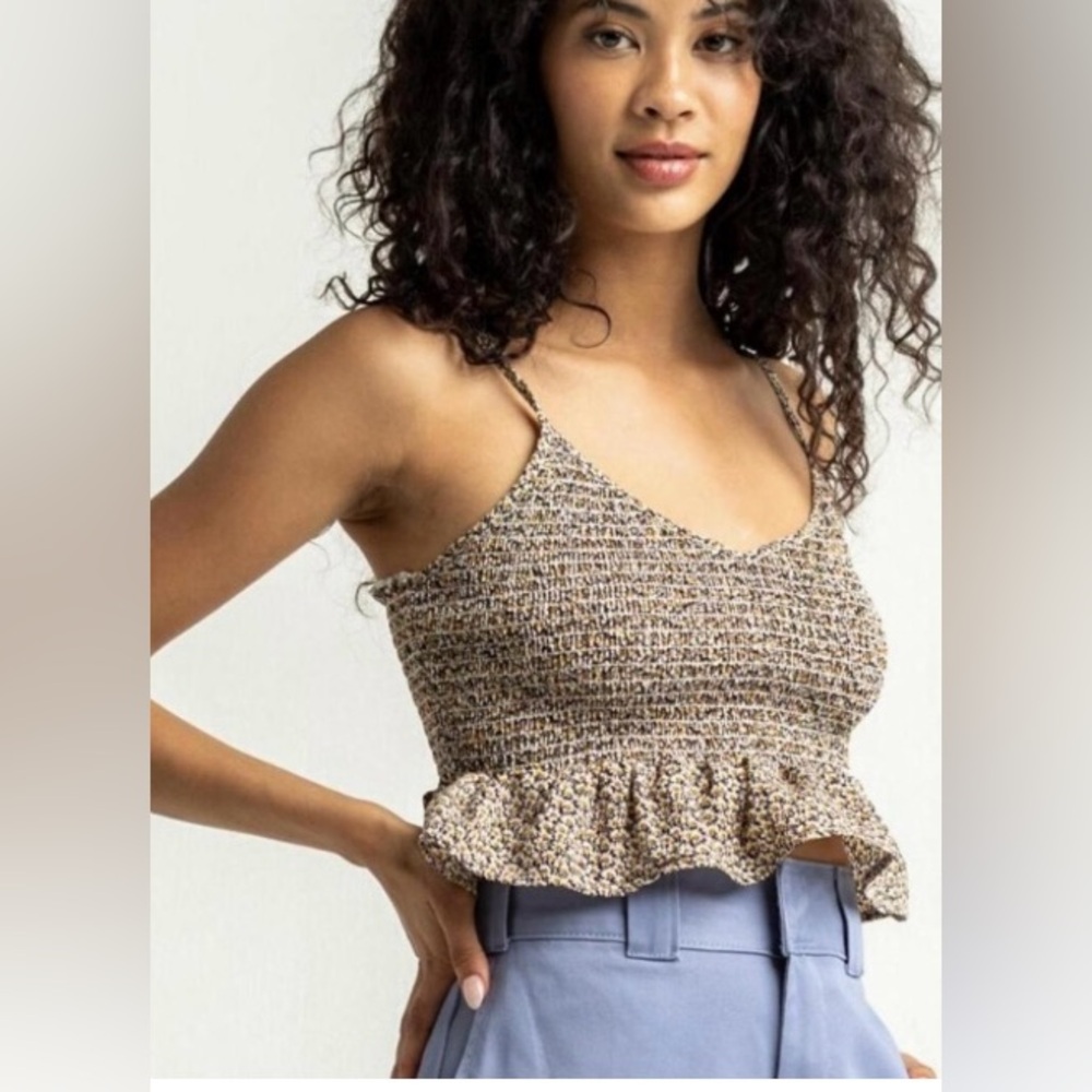 NWT Sky and Sparrow Women's V Neck Smocked
Babydoll Top